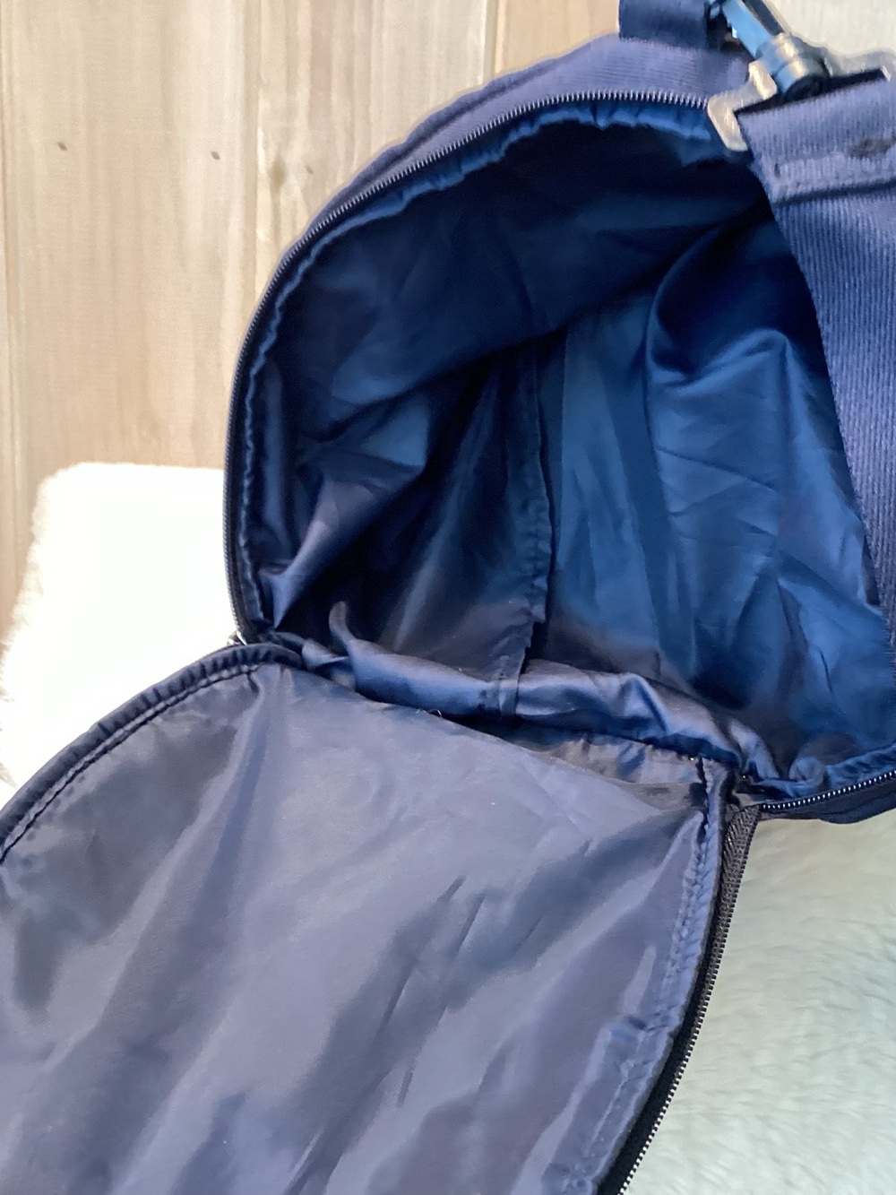 Polo Ralph Lauren Duffle Bag - Picture 5 of 6